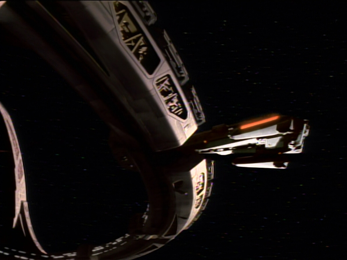 extant_StarTrekDS9_2x03-TheSiege_01349.jpg