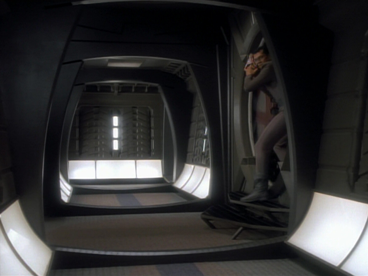 extant_StarTrekDS9_2x03-TheSiege_01353.jpg