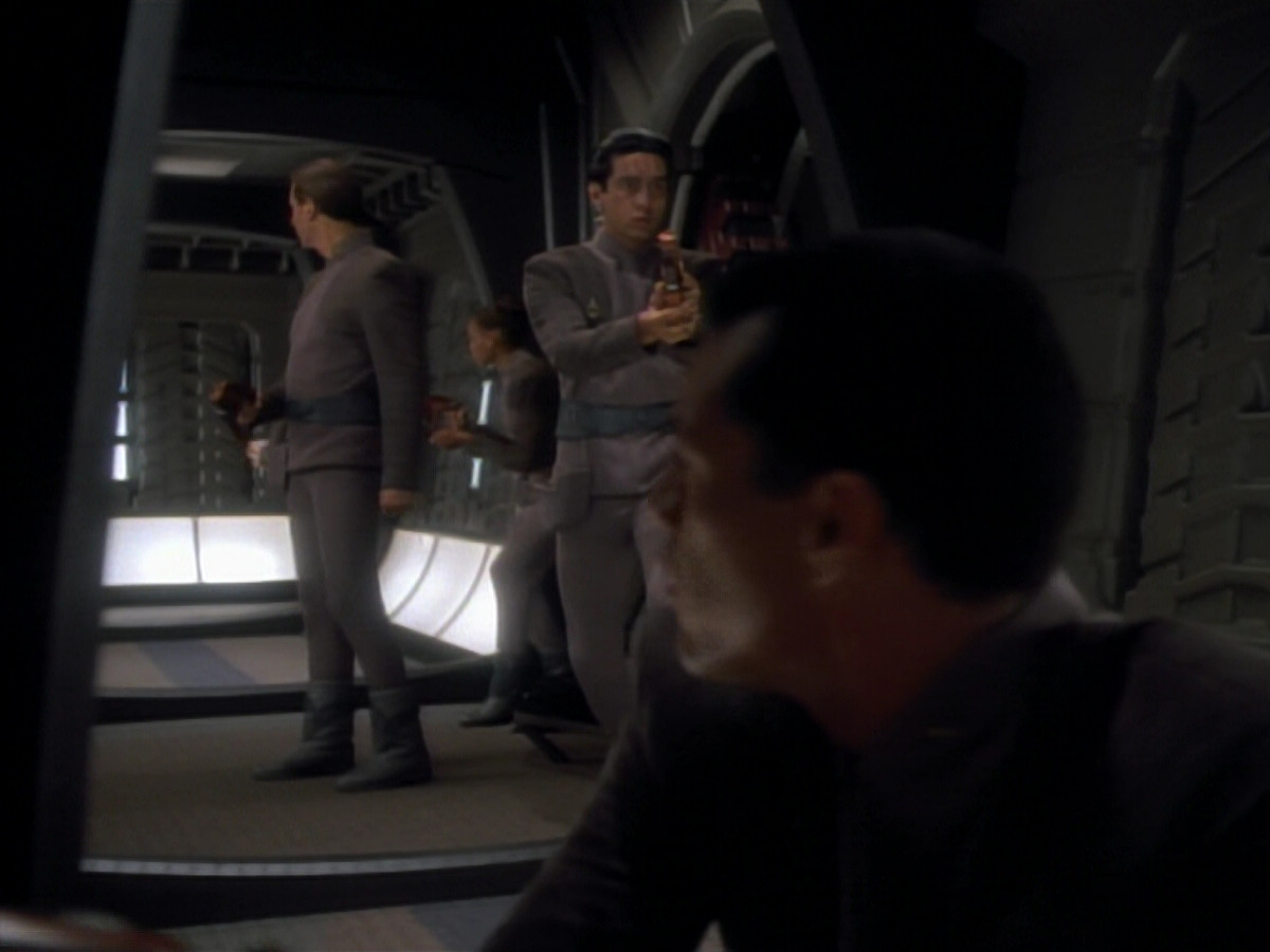 extant_StarTrekDS9_2x03-TheSiege_01362.jpg