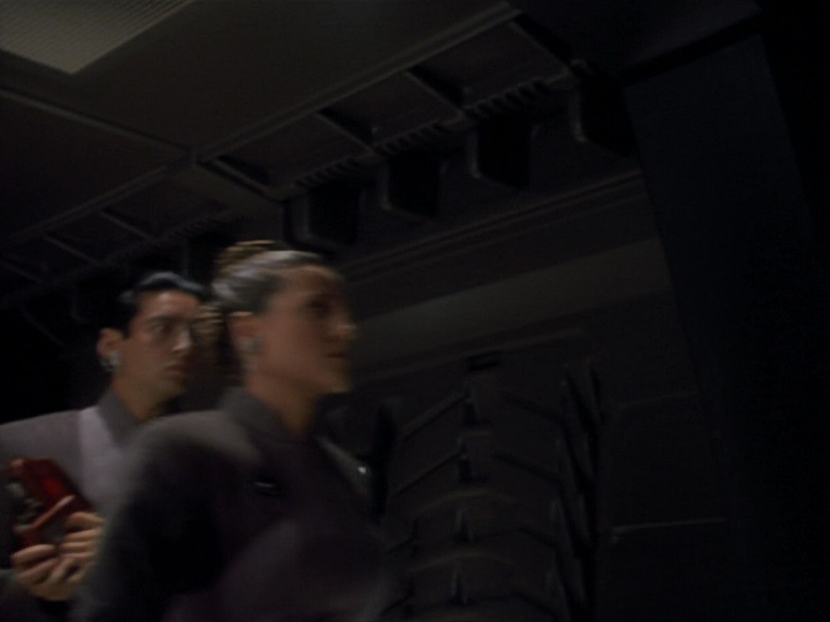 extant_StarTrekDS9_2x03-TheSiege_01376.jpg