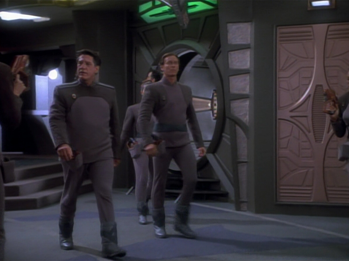 extant_StarTrekDS9_2x03-TheSiege_01391.jpg