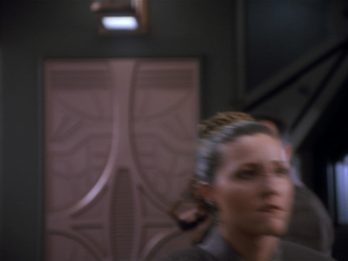extant_StarTrekDS9_2x03-TheSiege_01434.jpg