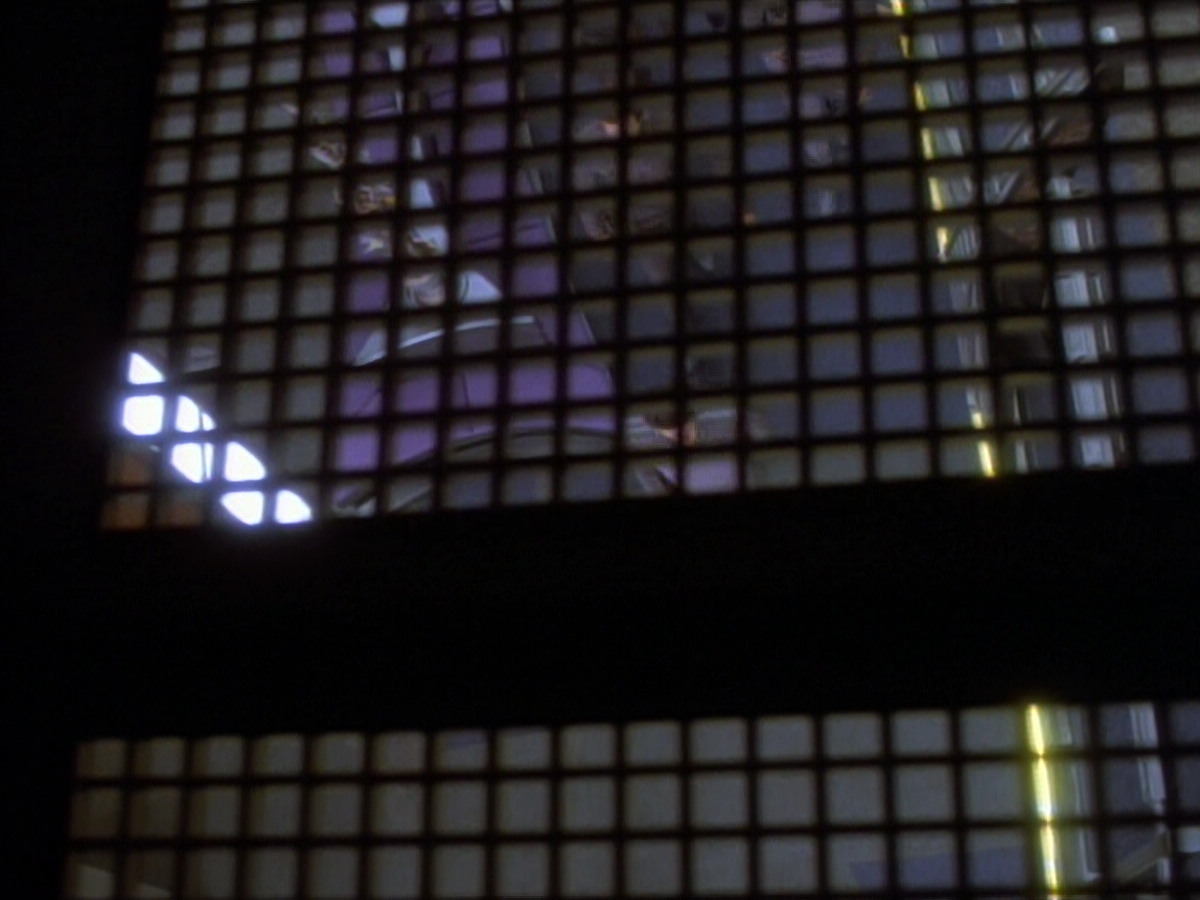 extant_StarTrekDS9_2x03-TheSiege_01436.jpg