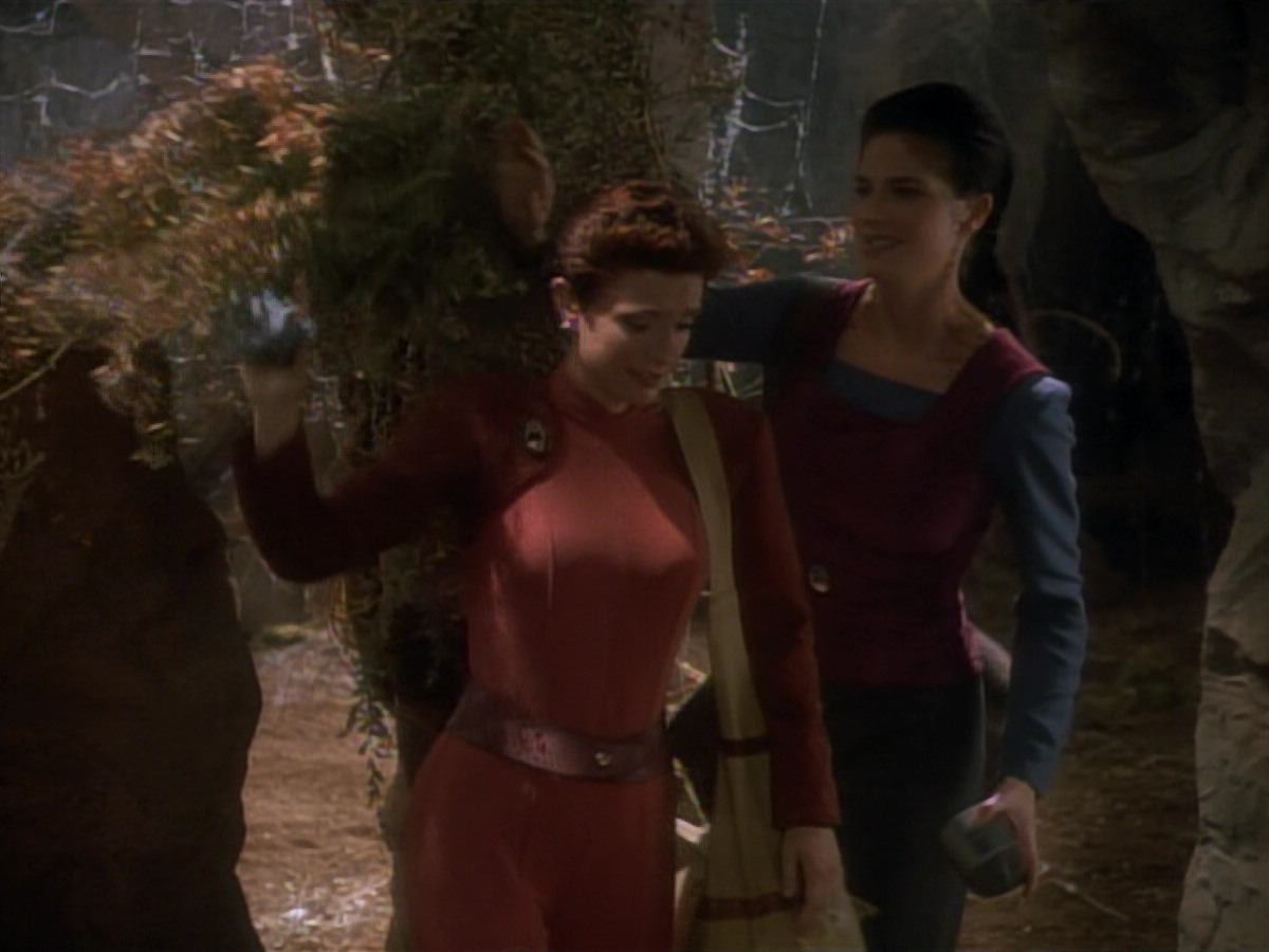 extant_StarTrekDS9_2x03-TheSiege_01490.jpg