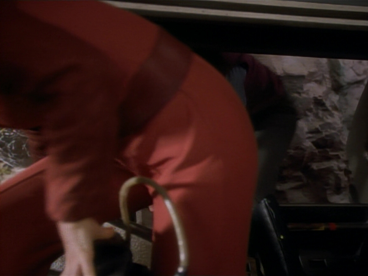 extant_StarTrekDS9_2x03-TheSiege_01531.jpg