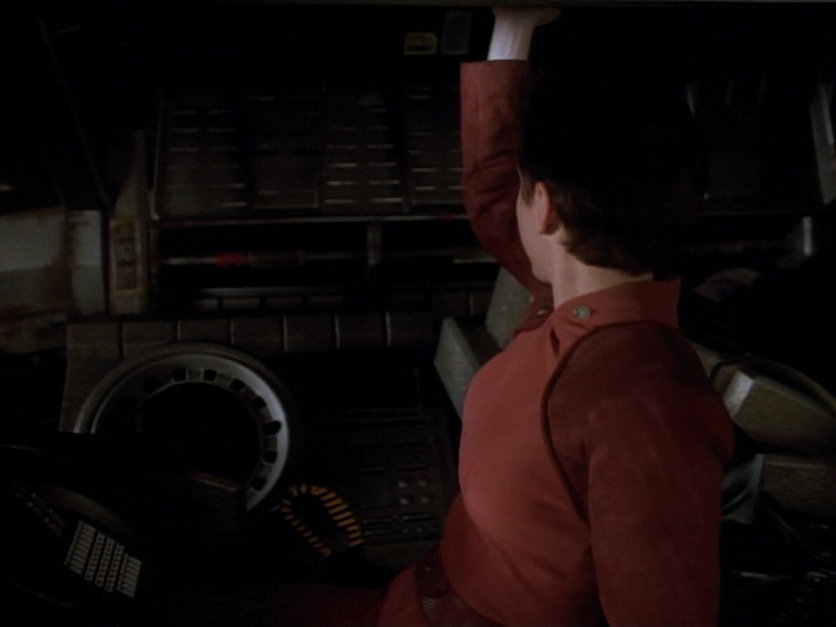 extant_StarTrekDS9_2x03-TheSiege_01545.jpg