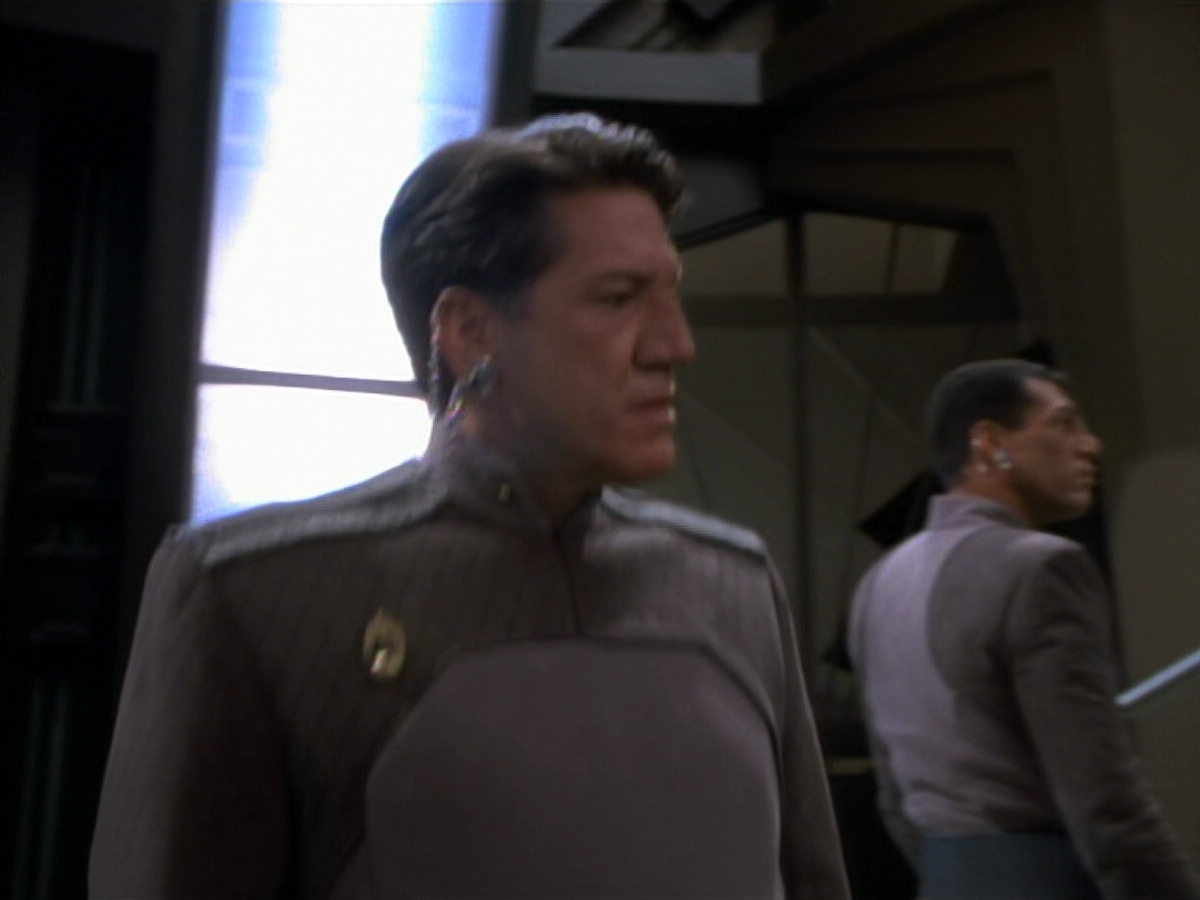 extant_StarTrekDS9_2x03-TheSiege_01636.jpg