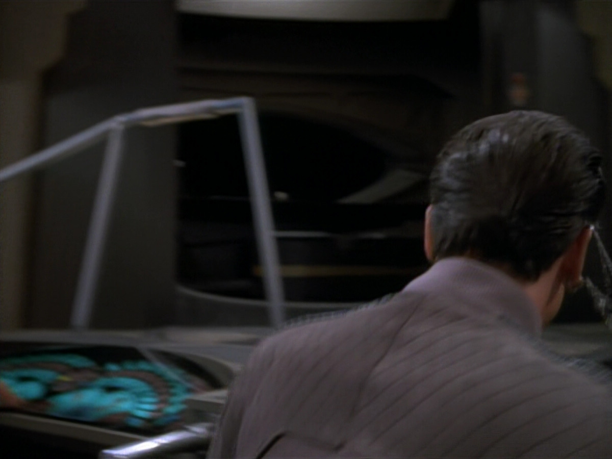 extant_StarTrekDS9_2x03-TheSiege_01638.jpg