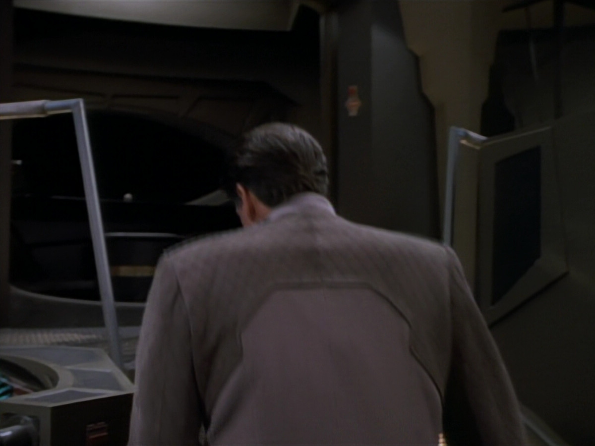 extant_StarTrekDS9_2x03-TheSiege_01639.jpg