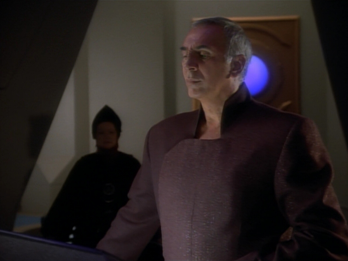 extant_StarTrekDS9_2x03-TheSiege_01746.jpg
