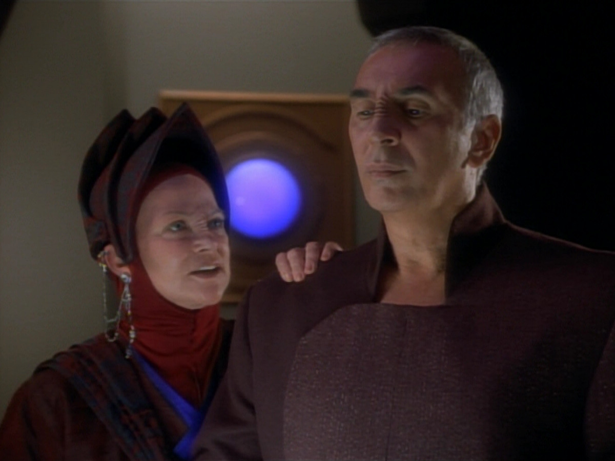 extant_StarTrekDS9_2x03-TheSiege_01758.jpg