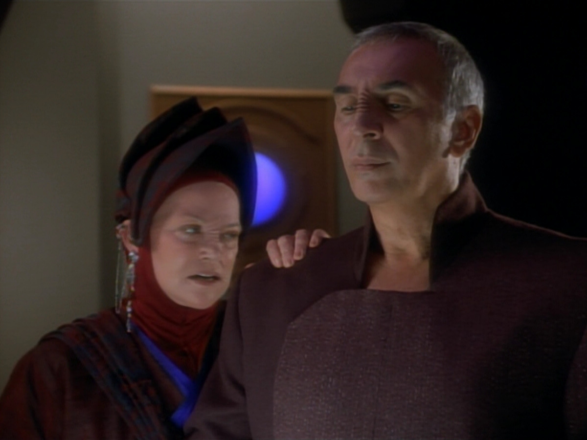 extant_StarTrekDS9_2x03-TheSiege_01764.jpg