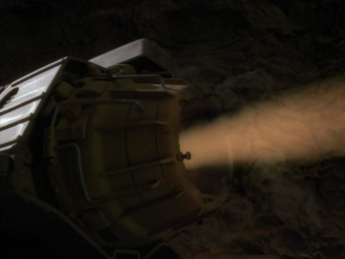 extant_StarTrekDS9_2x03-TheSiege_01804.jpg