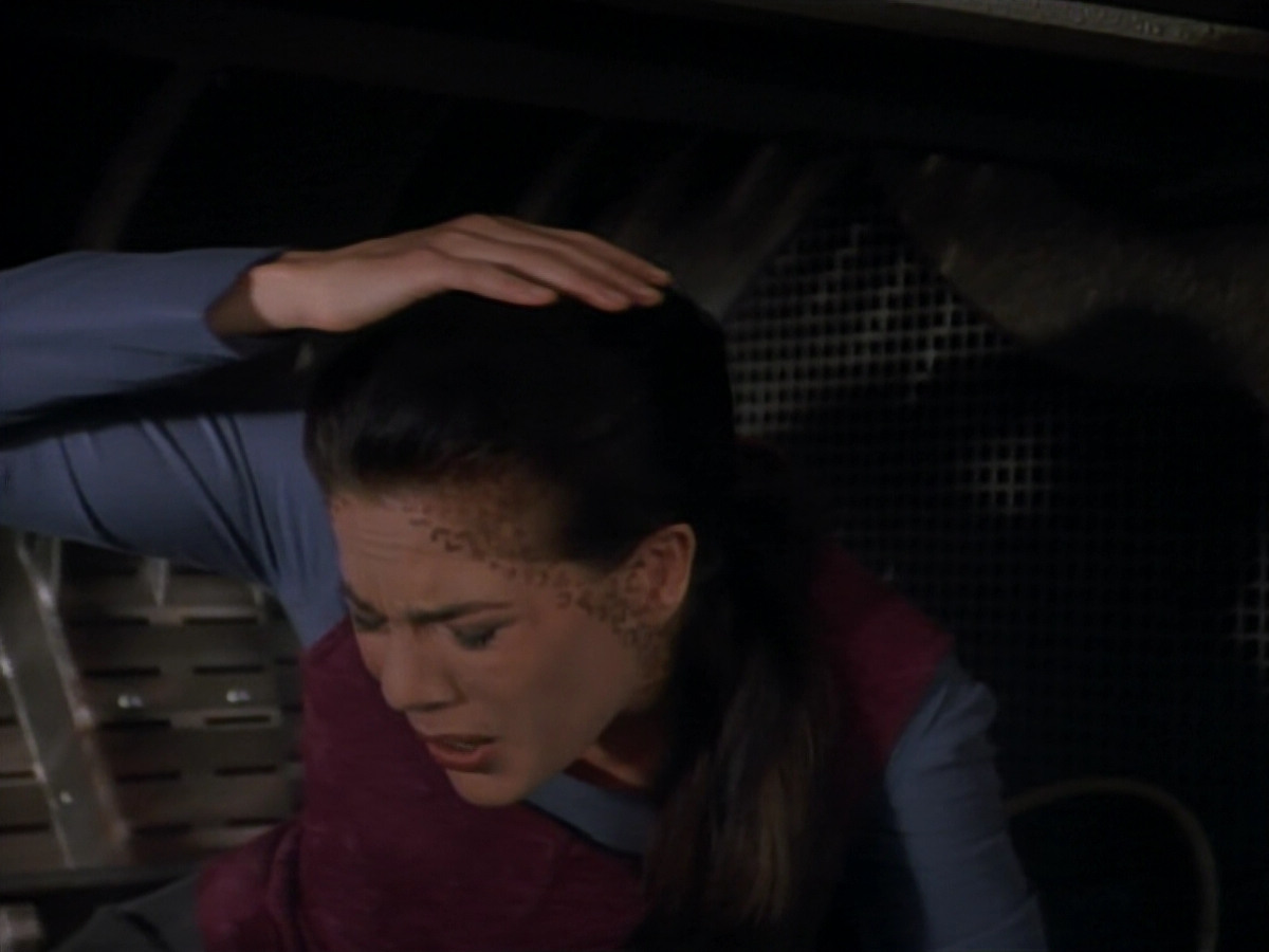 extant_StarTrekDS9_2x03-TheSiege_01837.jpg