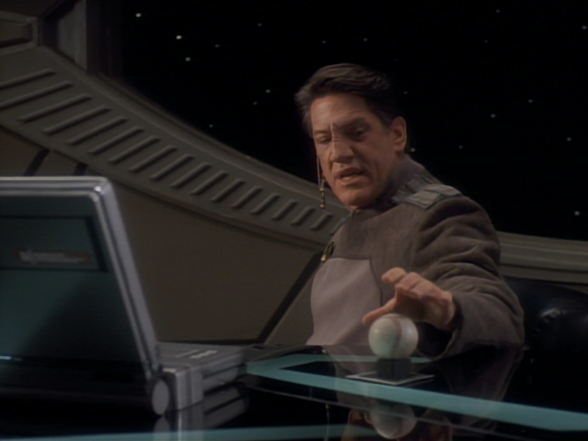 extant_StarTrekDS9_2x03-TheSiege_01889.jpg