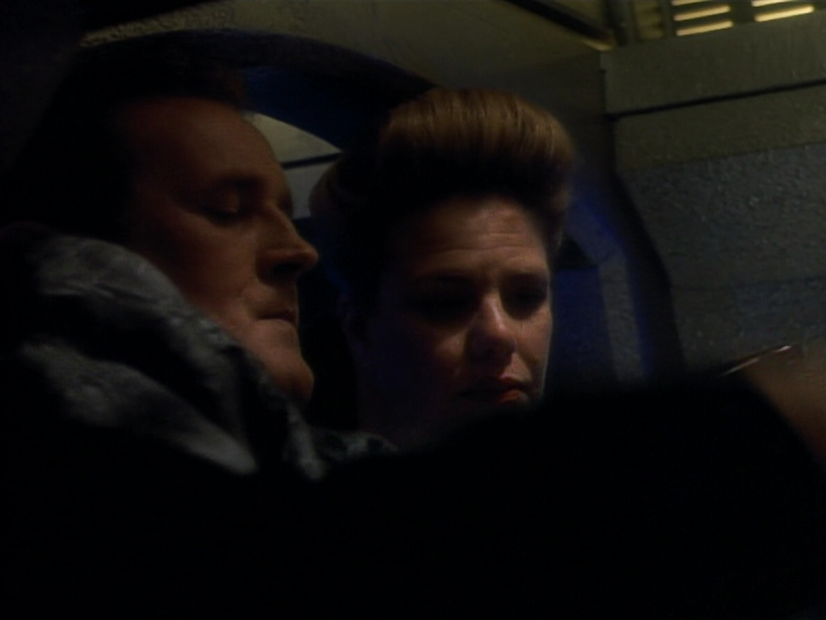 extant_StarTrekDS9_2x03-TheSiege_01927.jpg