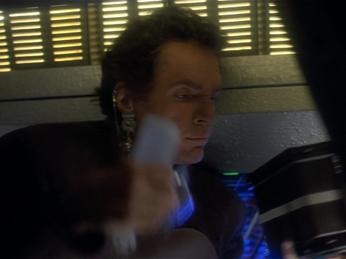 extant_StarTrekDS9_2x03-TheSiege_01933.jpg