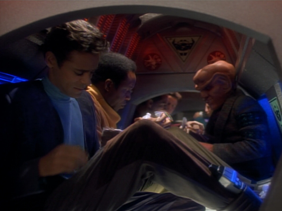 extant_StarTrekDS9_2x03-TheSiege_01983.jpg