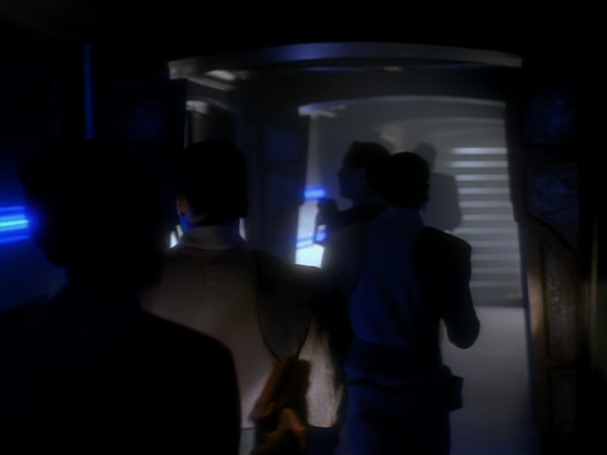 extant_StarTrekDS9_2x03-TheSiege_02024.jpg
