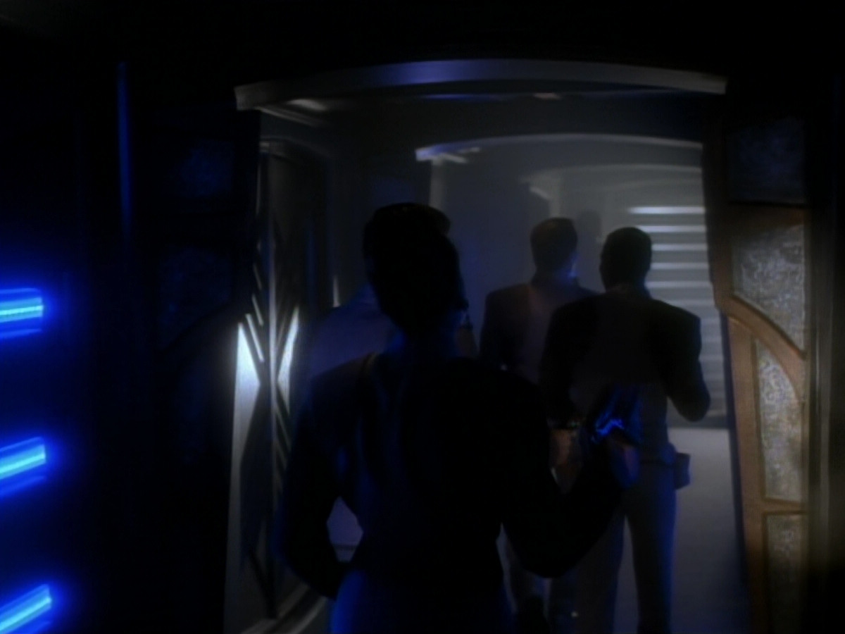extant_StarTrekDS9_2x03-TheSiege_02026.jpg