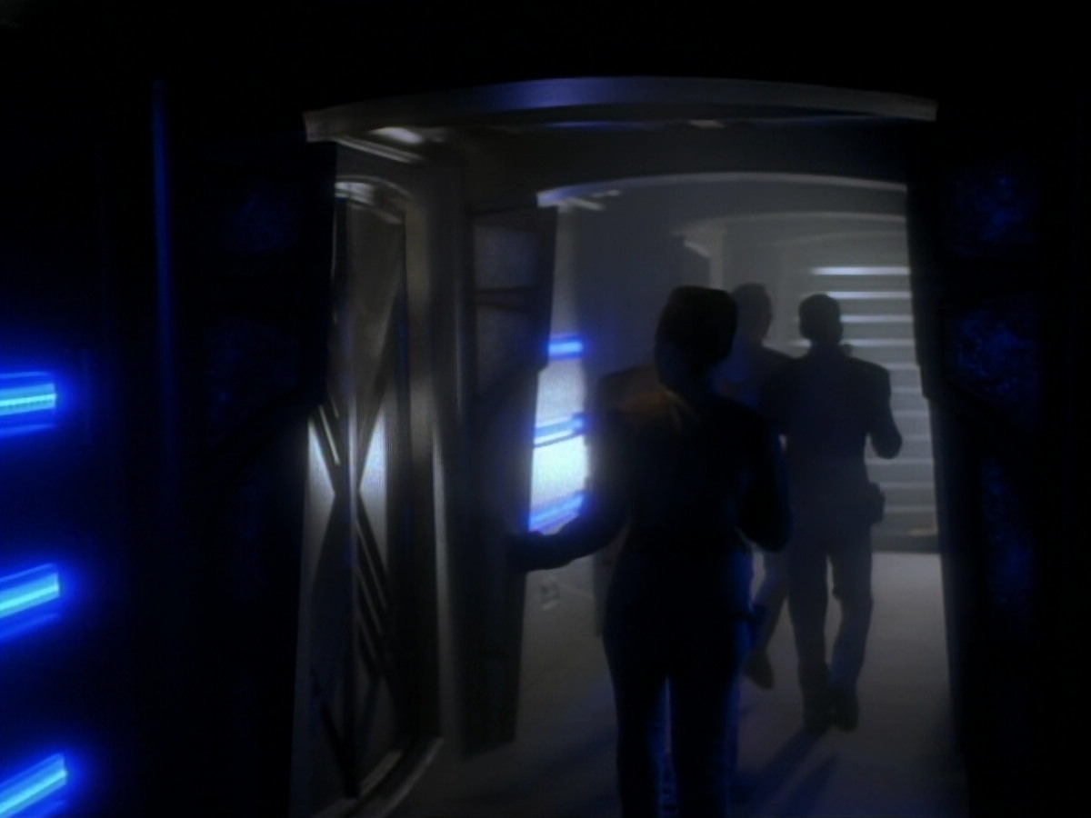 extant_StarTrekDS9_2x03-TheSiege_02029.jpg
