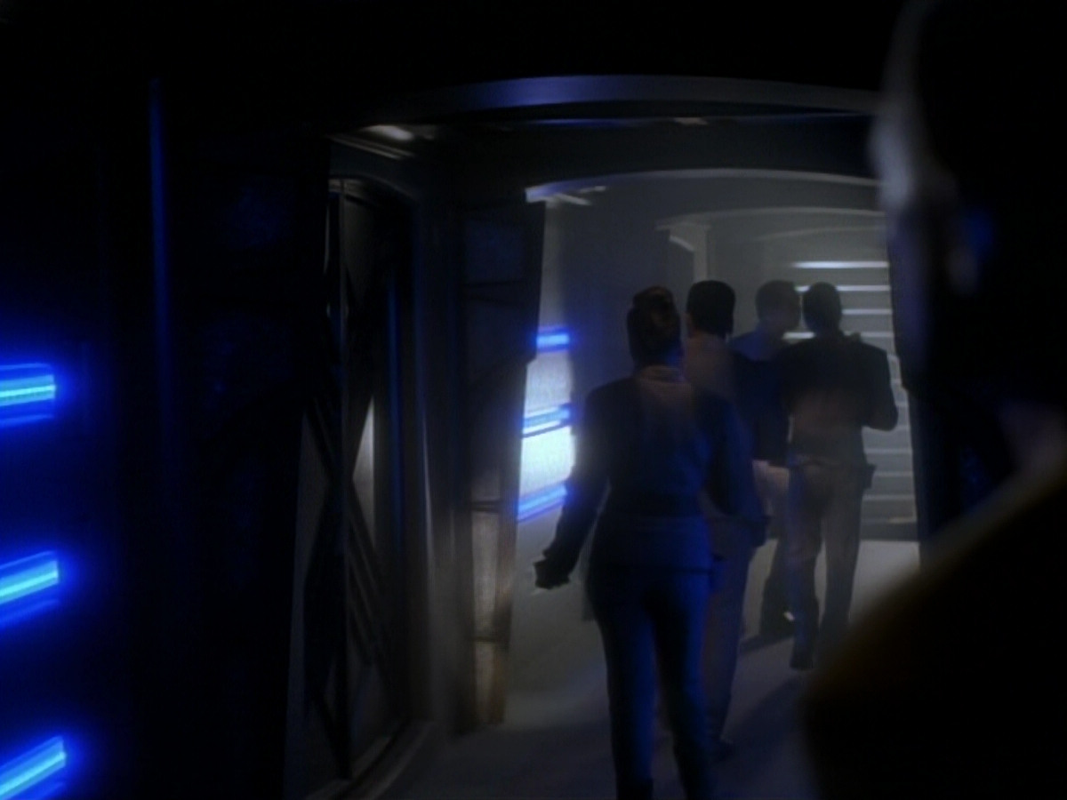 extant_StarTrekDS9_2x03-TheSiege_02030.jpg