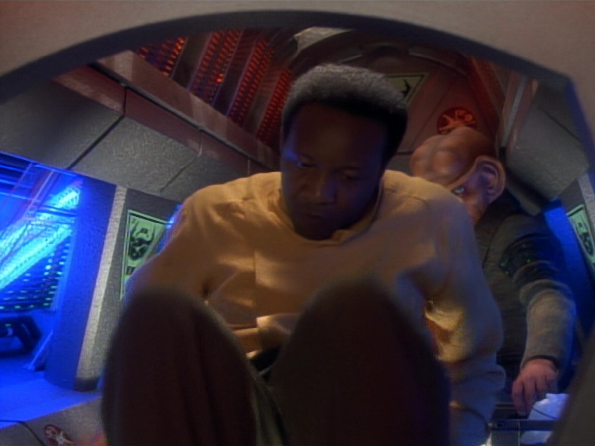 extant_StarTrekDS9_2x03-TheSiege_02078.jpg