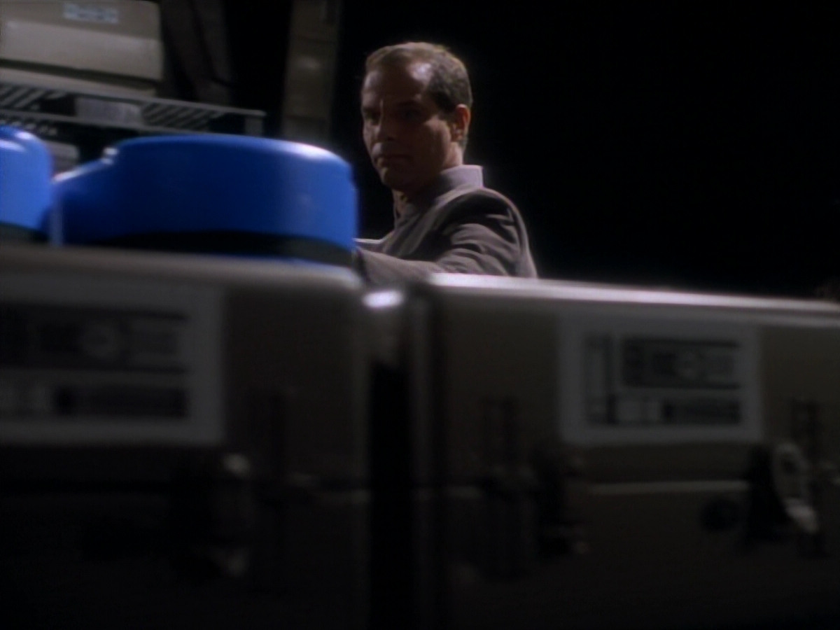 extant_StarTrekDS9_2x03-TheSiege_02088.jpg