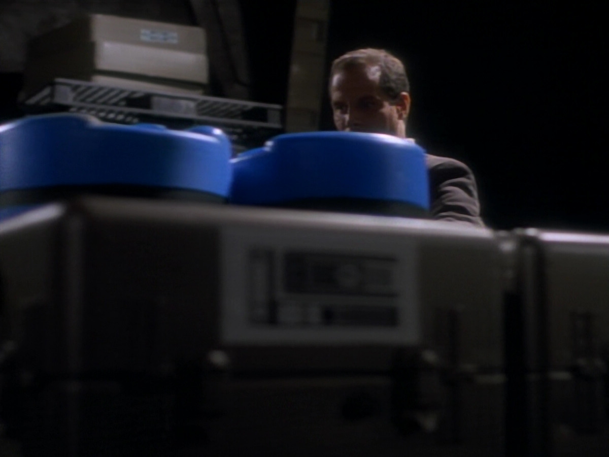 extant_StarTrekDS9_2x03-TheSiege_02089.jpg