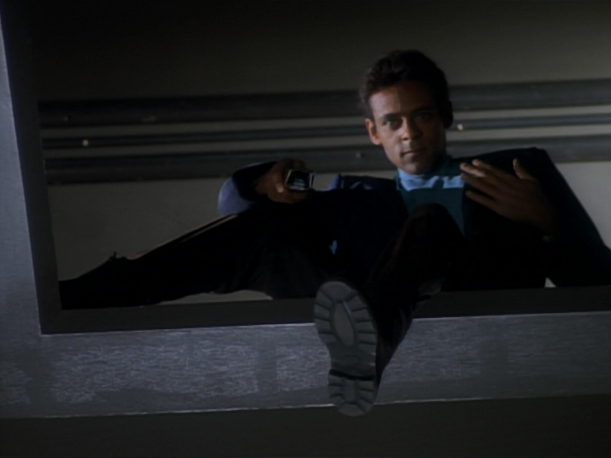 extant_StarTrekDS9_2x03-TheSiege_02124.jpg