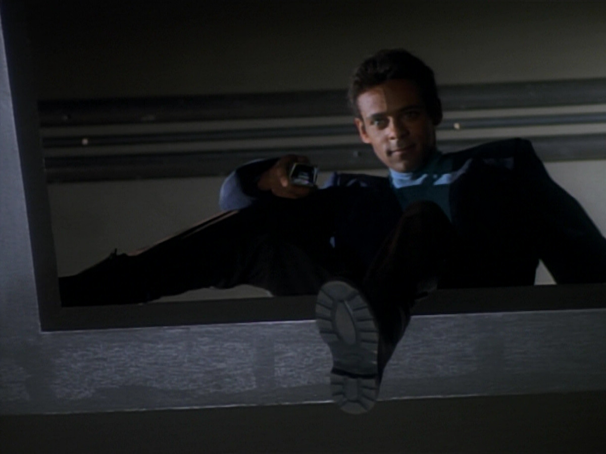 extant_StarTrekDS9_2x03-TheSiege_02128.jpg