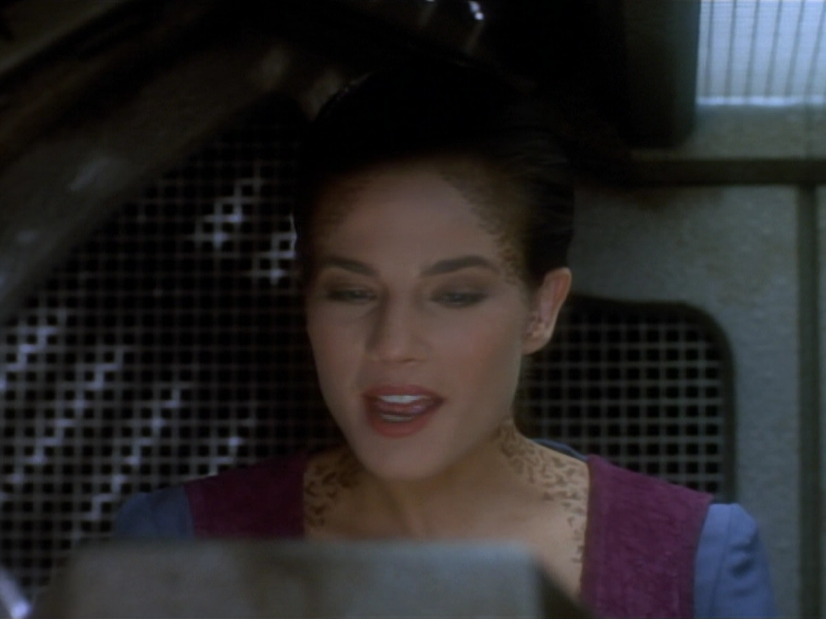 extant_StarTrekDS9_2x03-TheSiege_02168.jpg