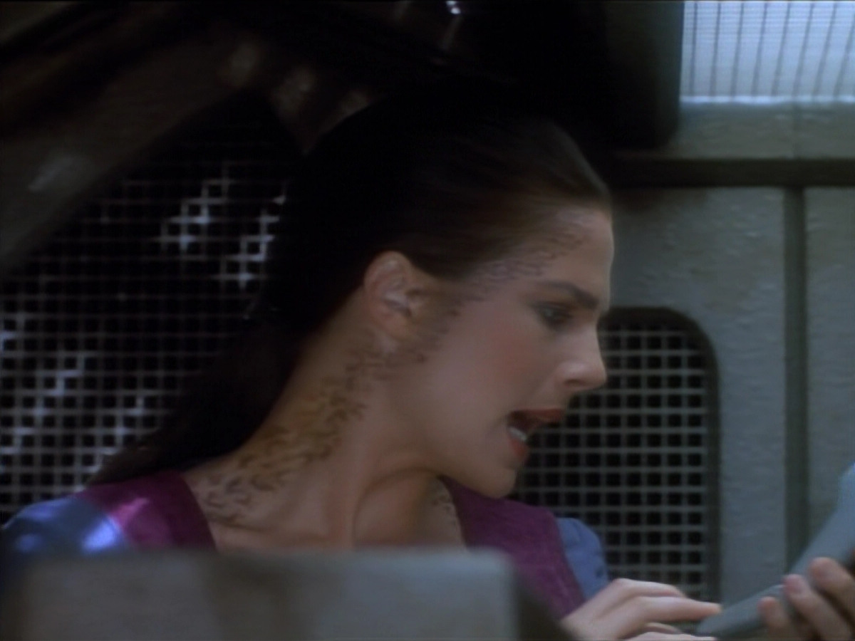 extant_StarTrekDS9_2x03-TheSiege_02207.jpg
