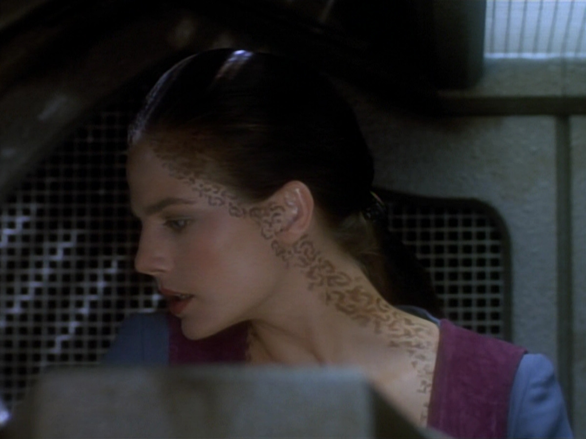 extant_StarTrekDS9_2x03-TheSiege_02231.jpg