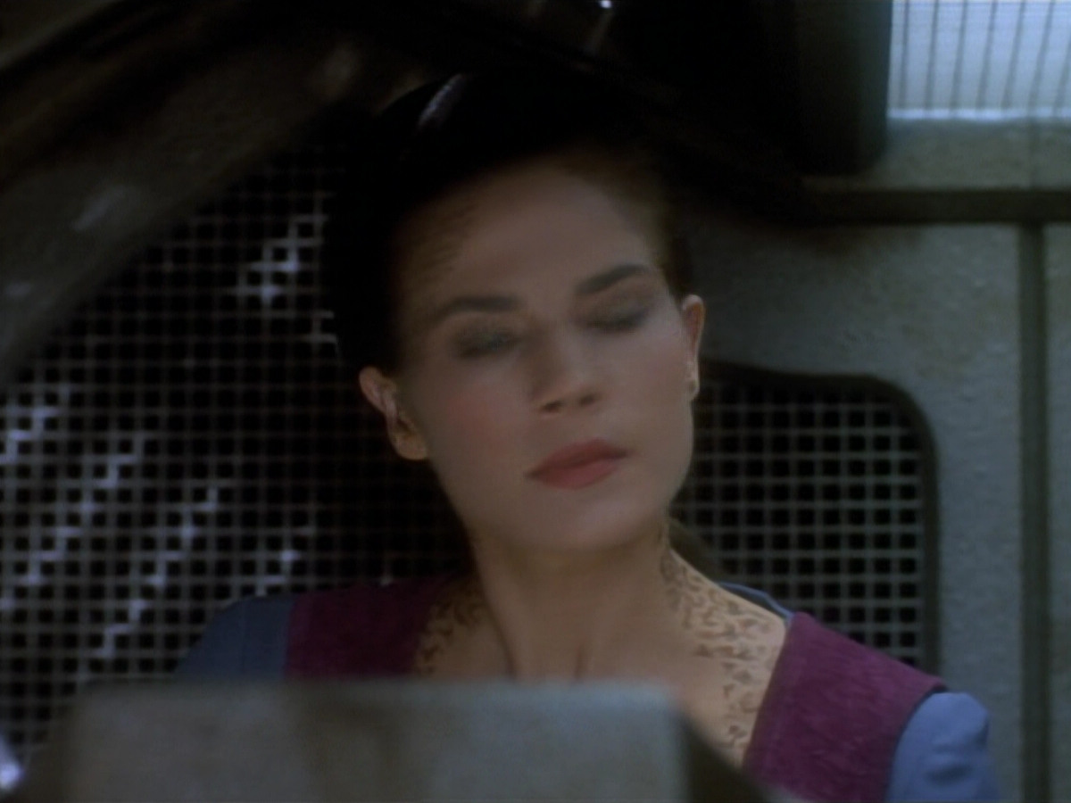 extant_StarTrekDS9_2x03-TheSiege_02245.jpg