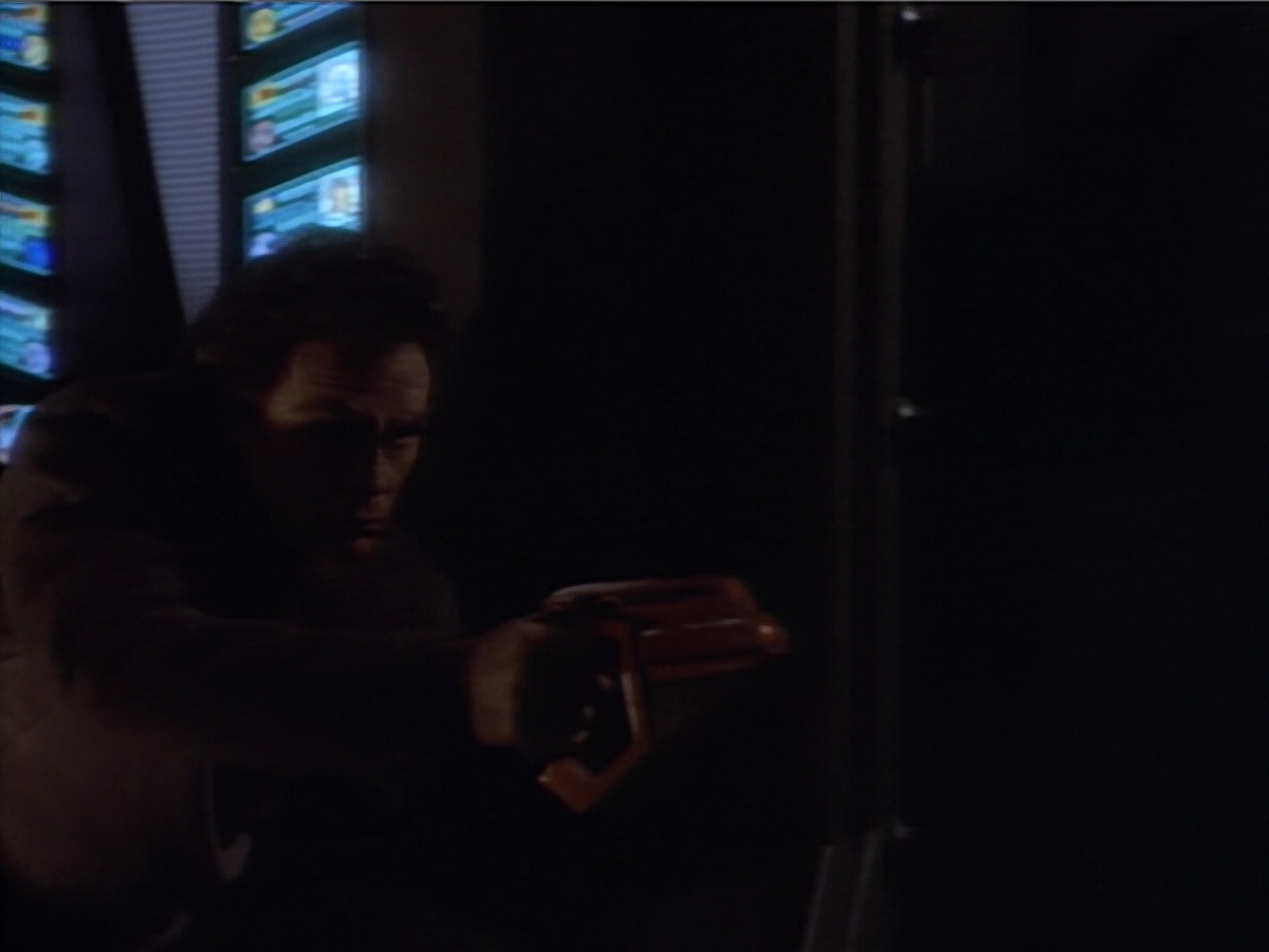 extant_StarTrekDS9_2x03-TheSiege_02268.jpg