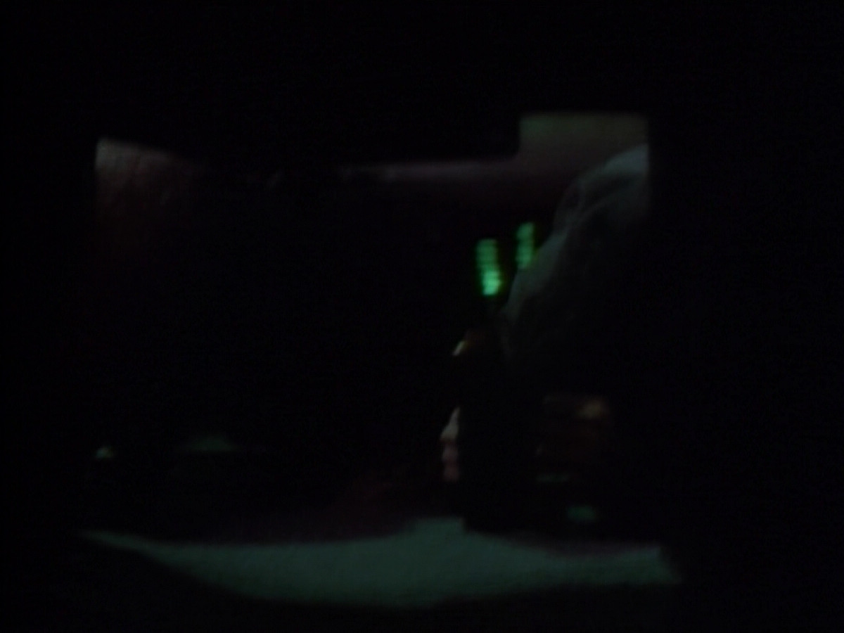 extant_StarTrekDS9_2x03-TheSiege_02306.jpg