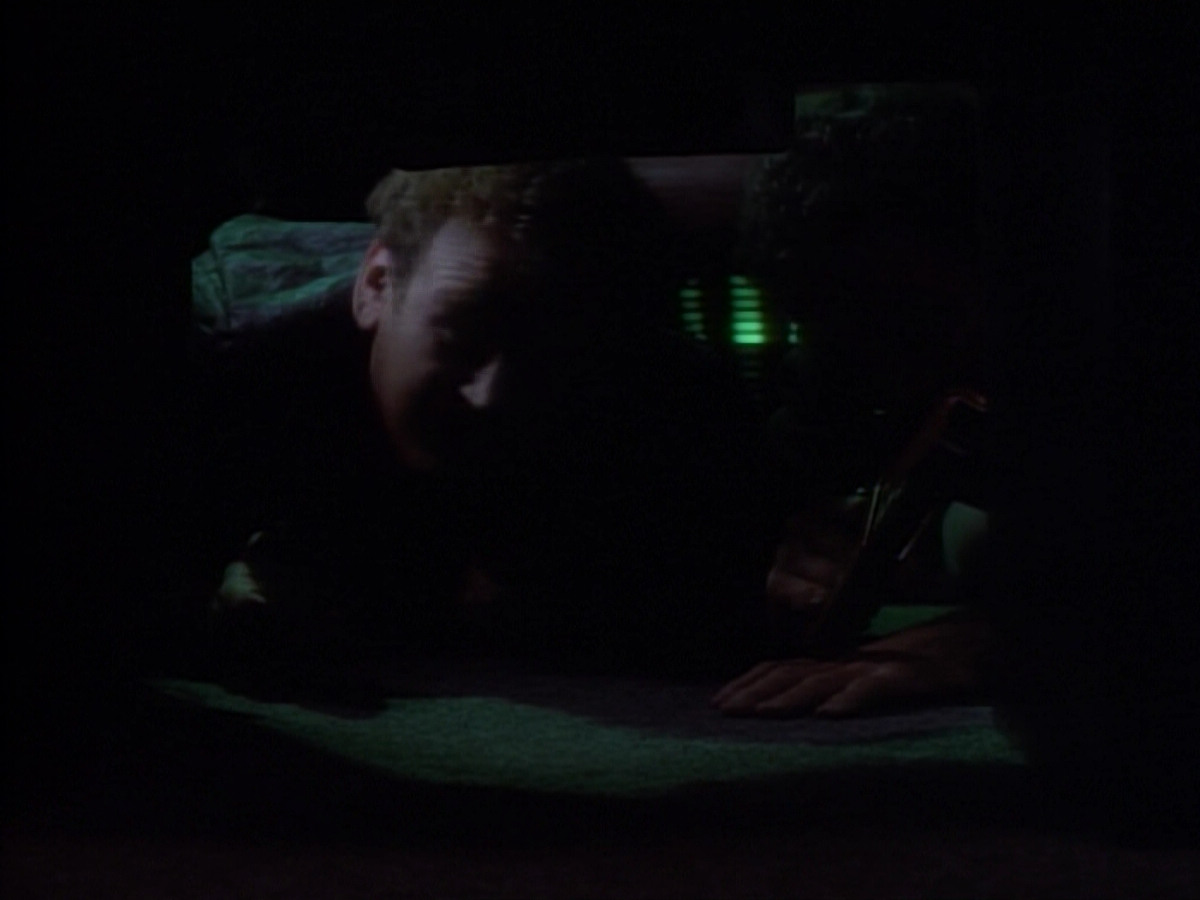 extant_StarTrekDS9_2x03-TheSiege_02315.jpg