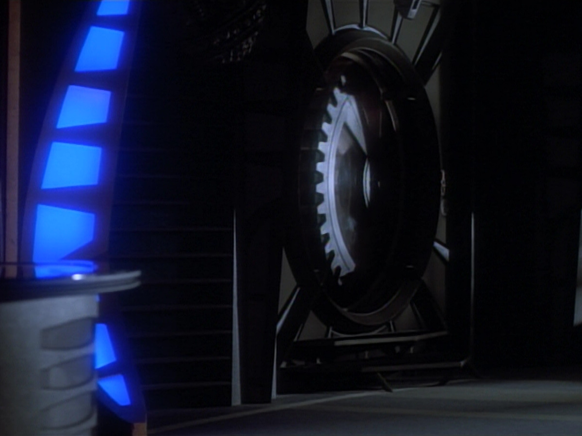 extant_StarTrekDS9_2x03-TheSiege_02329.jpg