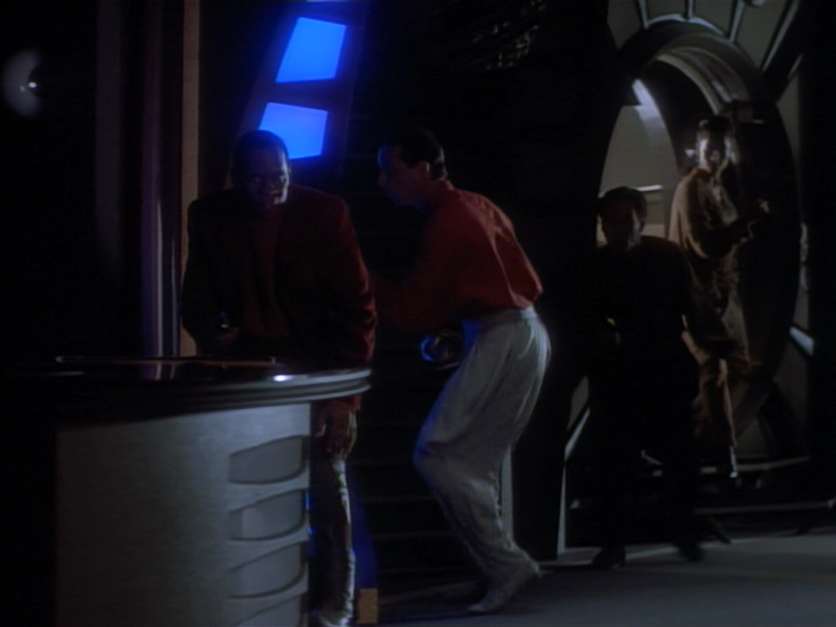 extant_StarTrekDS9_2x03-TheSiege_02337.jpg