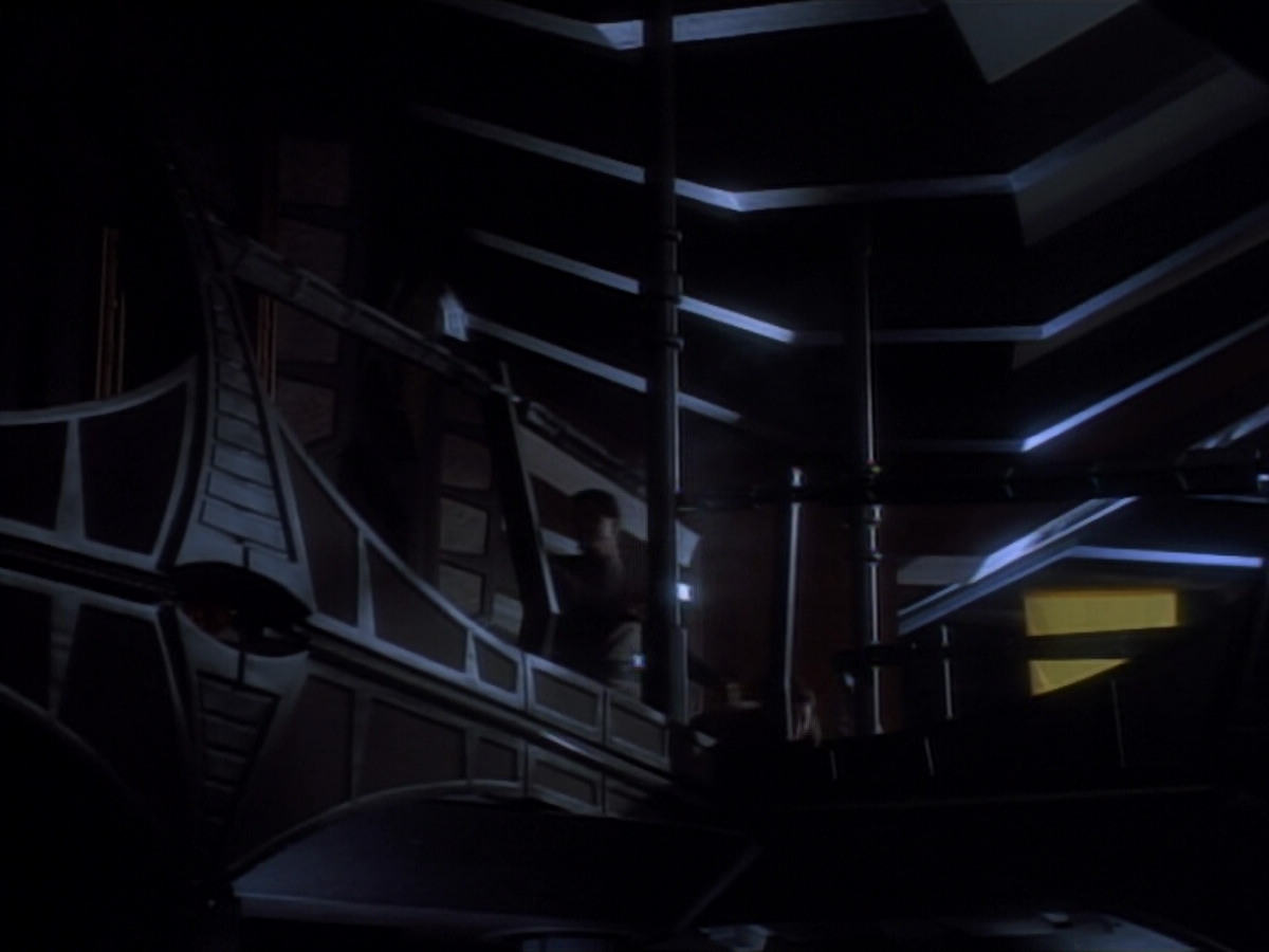extant_StarTrekDS9_2x03-TheSiege_02352.jpg