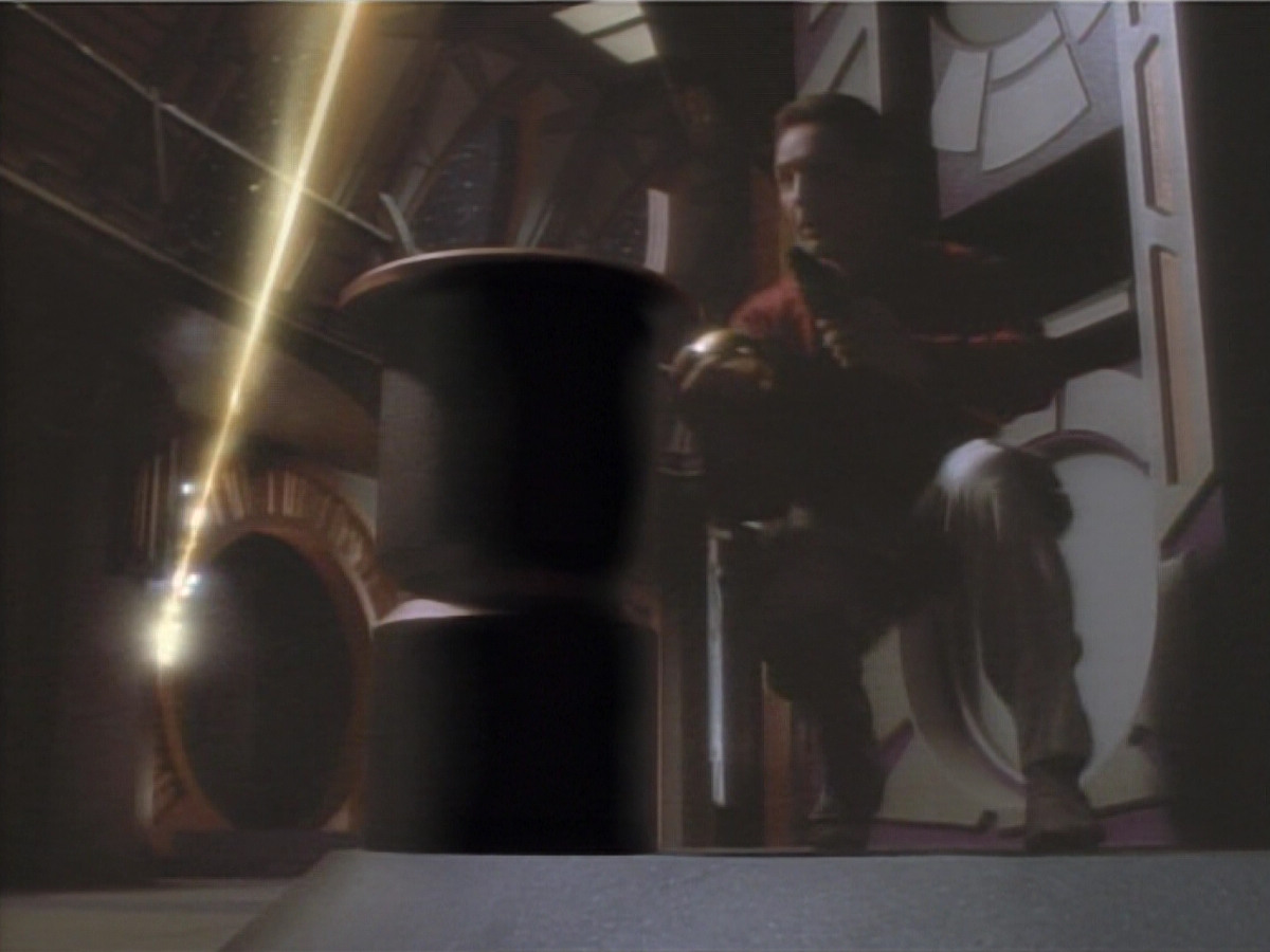 extant_StarTrekDS9_2x03-TheSiege_02354.jpg