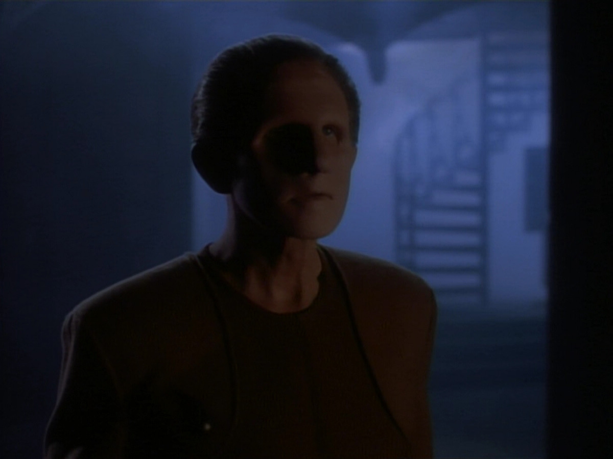 extant_StarTrekDS9_2x03-TheSiege_02410.jpg