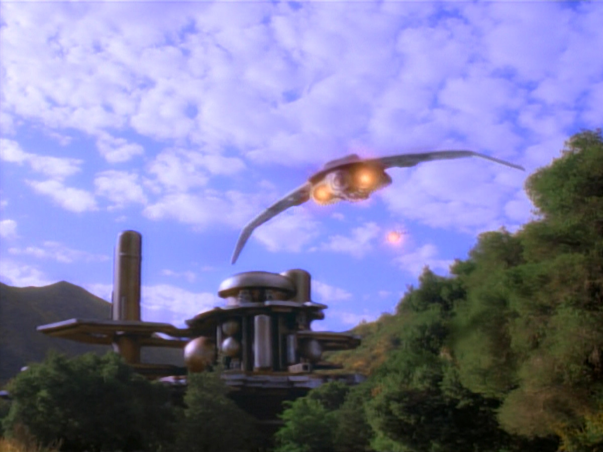 extant_StarTrekDS9_2x03-TheSiege_02437.jpg