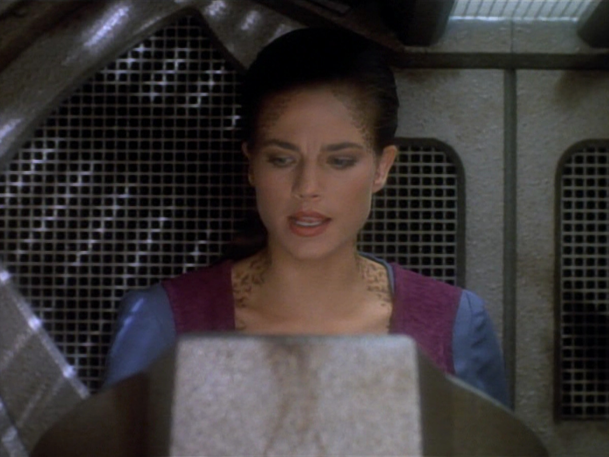 extant_StarTrekDS9_2x03-TheSiege_02466.jpg
