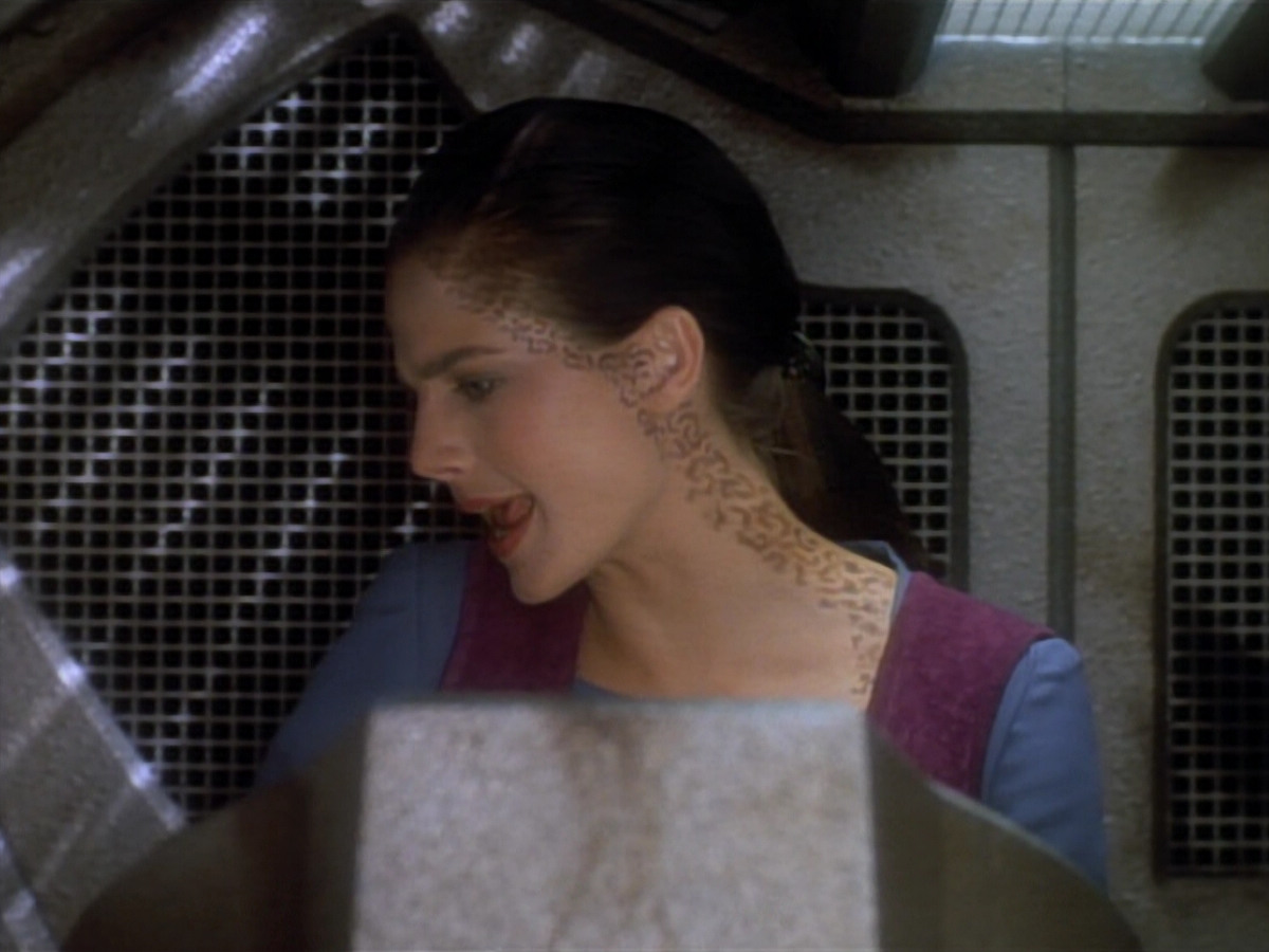 extant_StarTrekDS9_2x03-TheSiege_02470.jpg