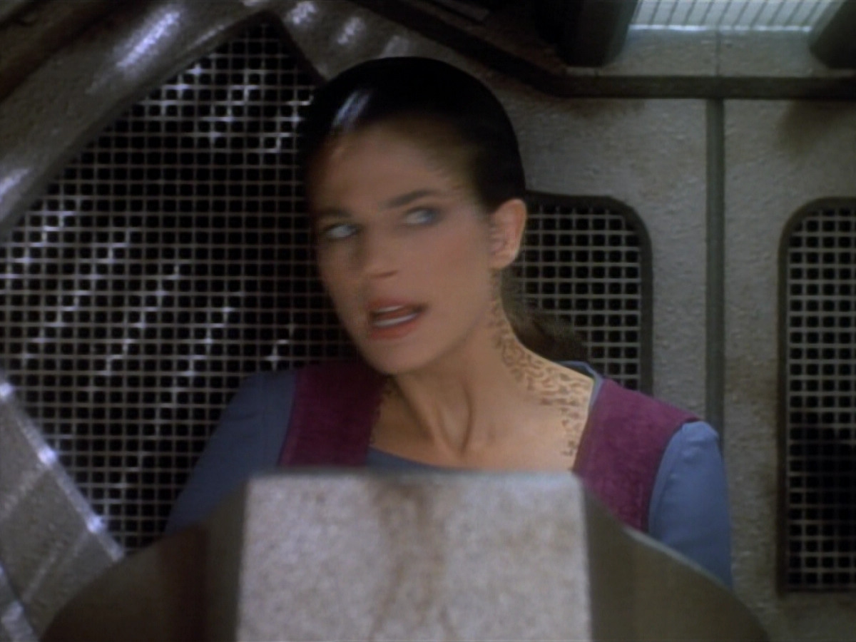 extant_StarTrekDS9_2x03-TheSiege_02472.jpg