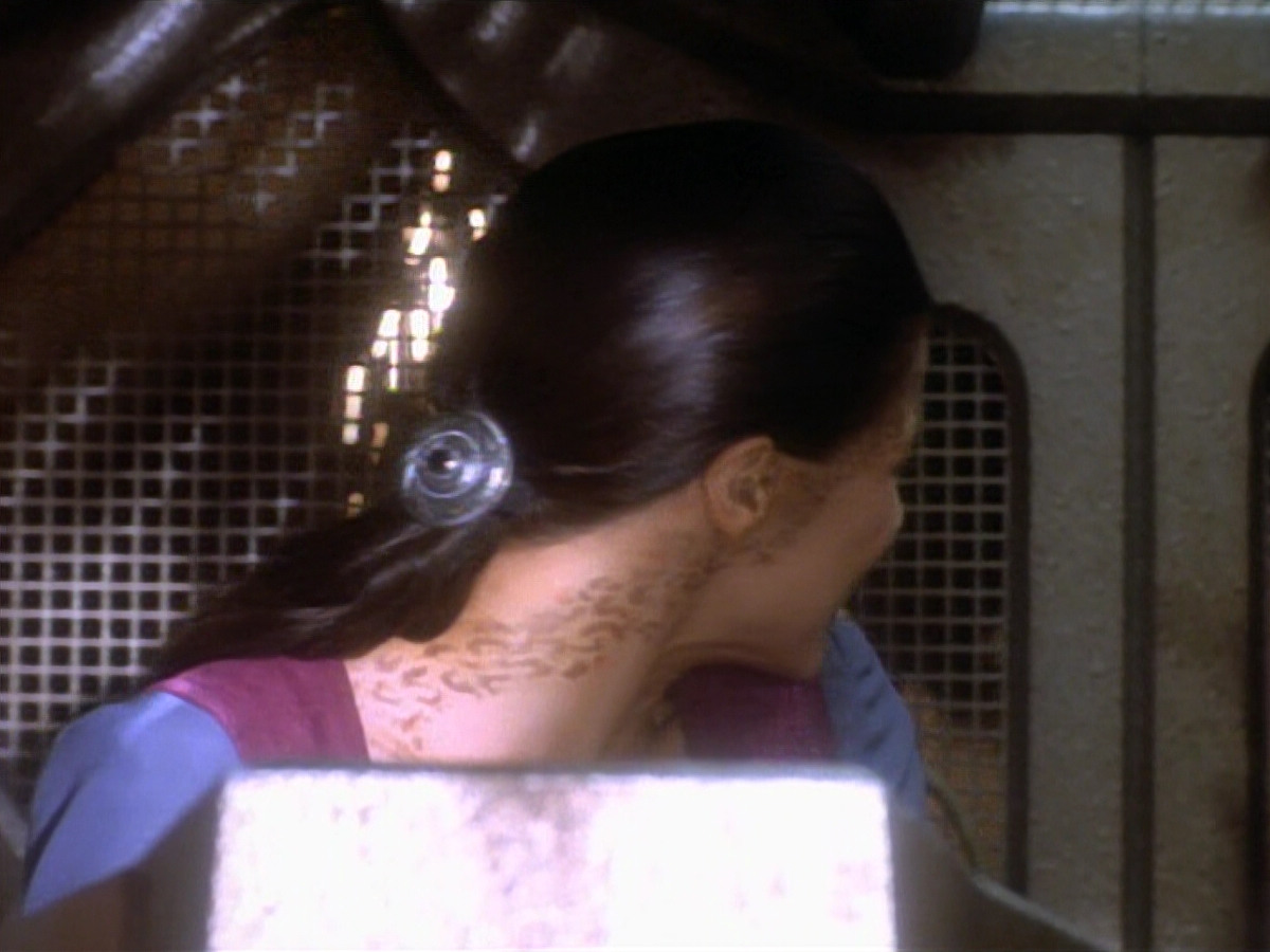 extant_StarTrekDS9_2x03-TheSiege_02527.jpg