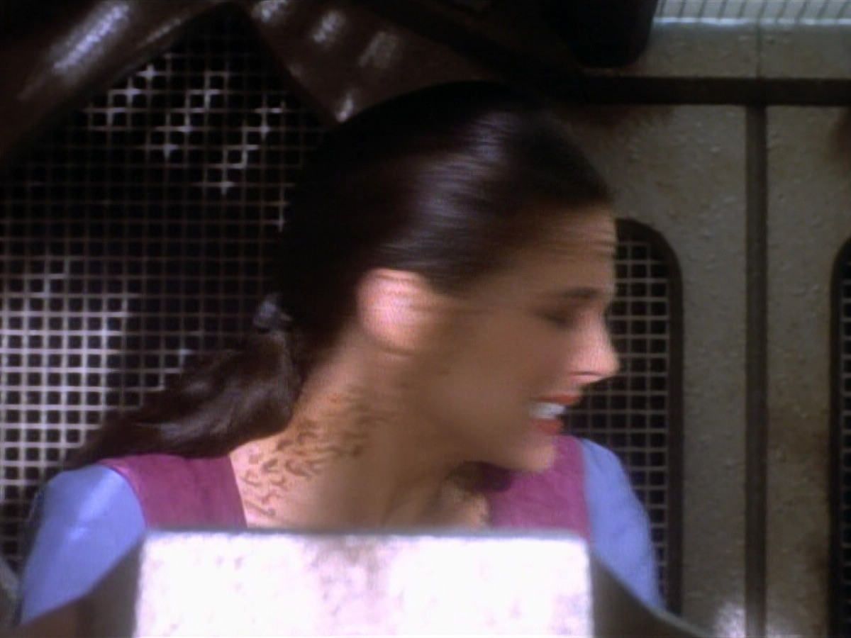 extant_StarTrekDS9_2x03-TheSiege_02528.jpg