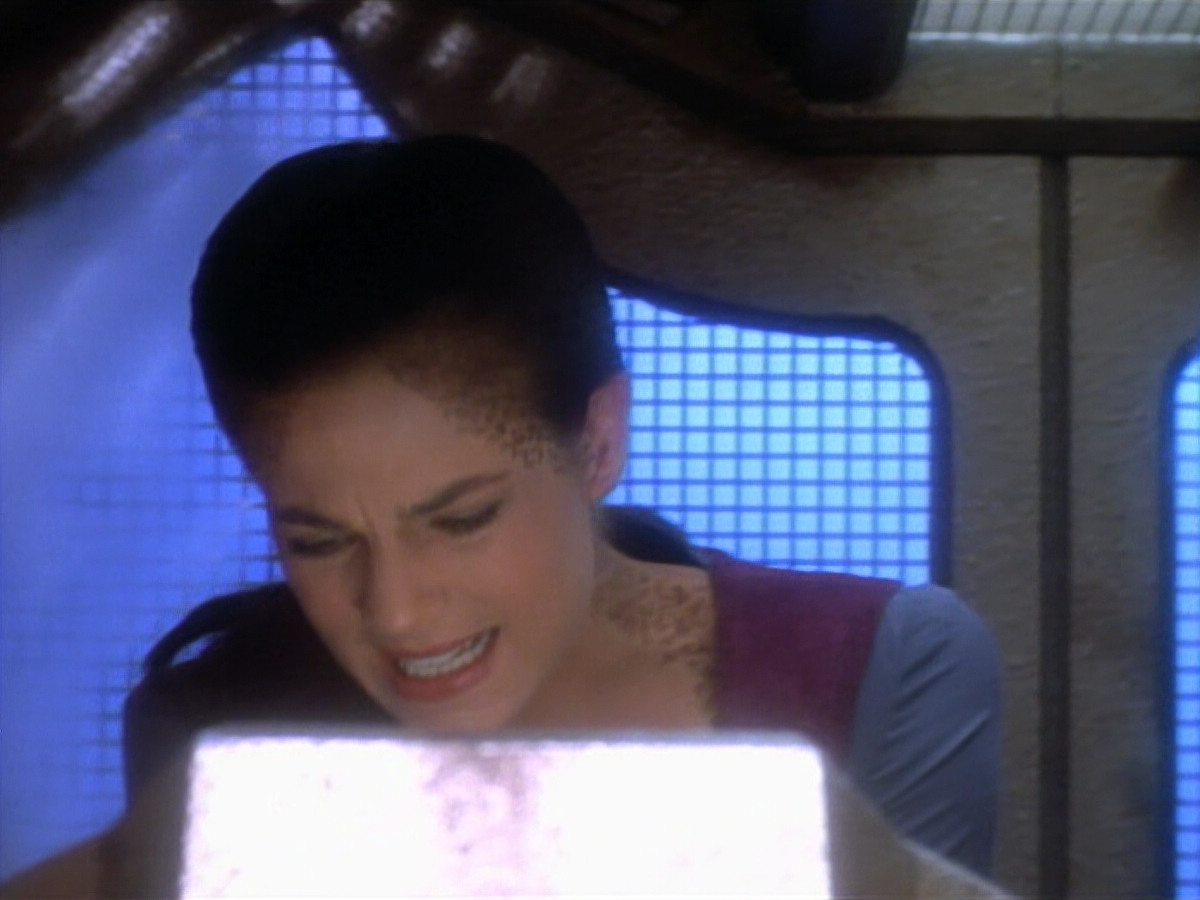 extant_StarTrekDS9_2x03-TheSiege_02540.jpg
